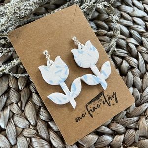 Tulip Clay Earrings in White with Pale Blue